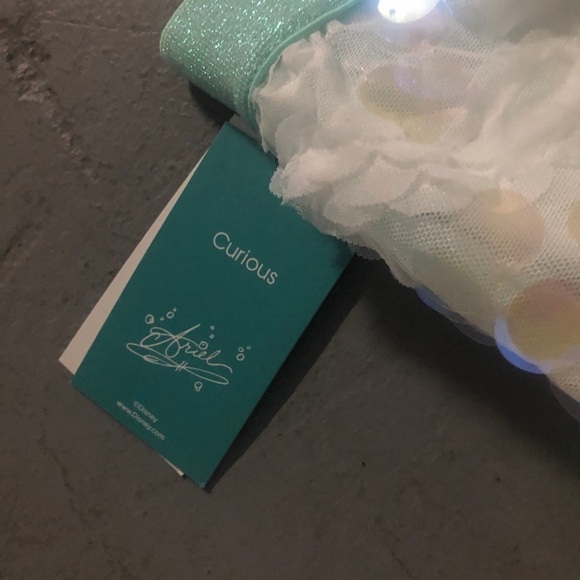 Disney princess sequins and white skirt Size medium - Picture 7 of 13